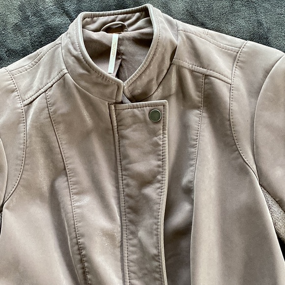 Suede jacket - Picture 2 of 4